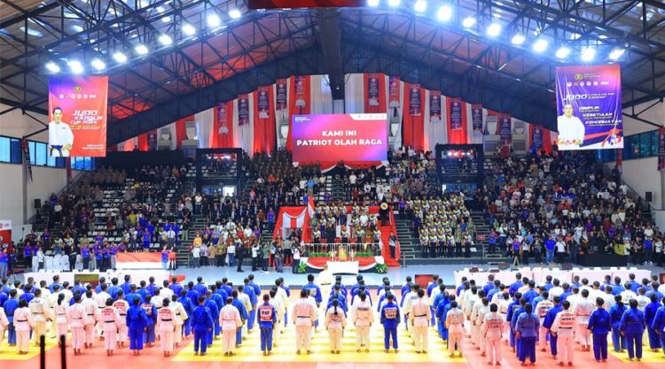 Suasana pembukaan Kejurnas Judo Kapolri Cup 2024 yang diikuti dia atlet Judo Polda Sulteng di Jakarta, Senin (15/7/2024). (Foto: Humas Polda Sulteng)