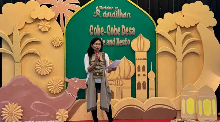 Head of Corporate Communications PT Vale Indonesia Vanda Kusumaningrum pada pembukaan media iftar di Pomalaa, Selasa (11/3/2025). (Fot: HO-PT Vale)