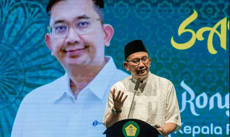 Kepala Perwakilan BI Sulteng, Rony Hartawan menyampaikan sambutan pada pembukaan Festival Raudhah Haul Guru Tua ke-57 di Palu, Rabu (9/4/2025). (Foto: bmzIMAGES/Basri Marzuki)