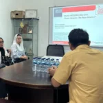 Wawali Palu Imelda Liliana Muhidin (ketiga kiri) bersama Sekot Palu, Iramyanti (kedua kirir) dan Ketua TP PKK Kota Palu, DIah Puspita (kiri) pada kunjungan ke Pasar Modern BSD Tangerang, Jumat (23/5/2025). (Foto: prokpim Setda Kota Palu)