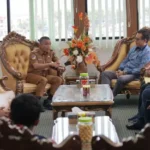 Wali Kota Palu, Hadianto Rasyid menerima kunjungan pengurus APindo SUlteng di ruang kerjanya, Senin (19/5/2025). (Foto: Prokopim Setda Kota Palu/Iwan)