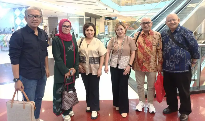 Delegasi Diskominfosantik Kota Palu yang dipimpin Kadis Kominfosantik Ridwan Kamil (kiri) di Surabaya, Rabu (7/5/2025). (Foto: Diskominfosantik Kota Palu.Chandra)