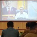Menteri Pertanian memberikan paparan pad aRakornas Swasembada pangans ecara daring di Kodim 1306 Palu, Selasa (3/6/2025). (Ffoto: Prokopim Setda Kota Palu/HJufri)